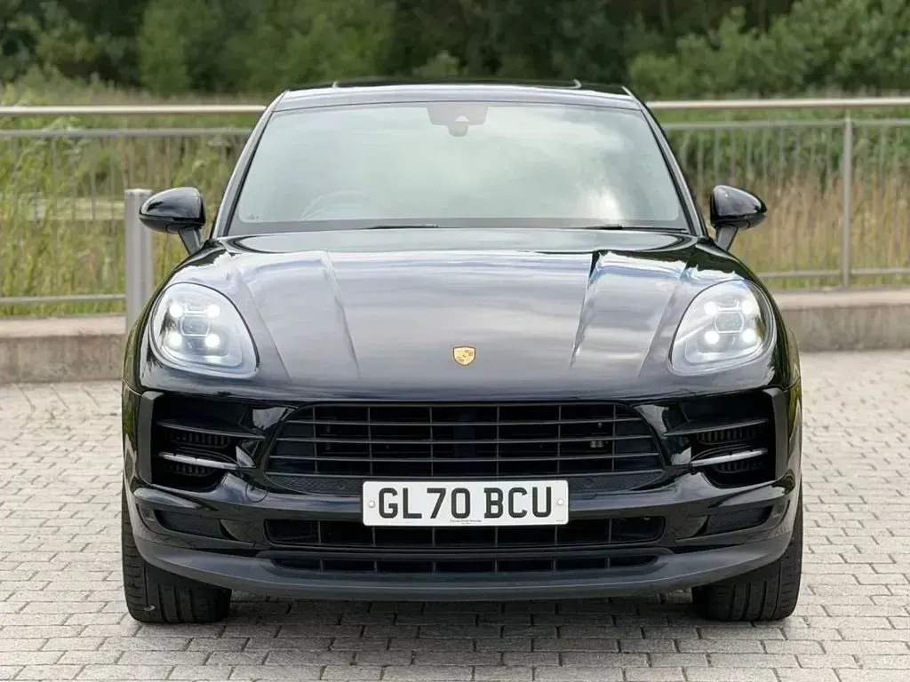 Used Porsche Macan 354 HP (260 kW) 2020 Black SUV