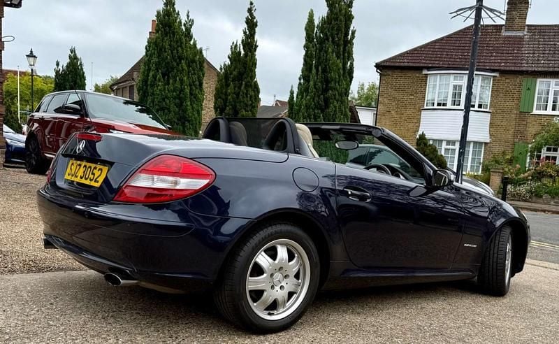 Used Mercedes SLK200 2005 Blue Cabriolet