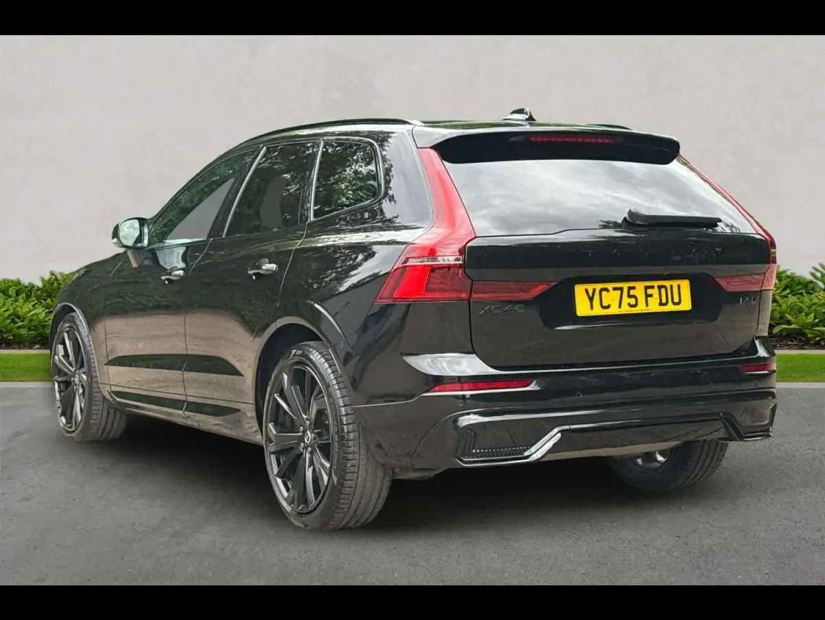 Used Volvo XC60 Ultra 247 HP (181 kW) 2025 Black SUV