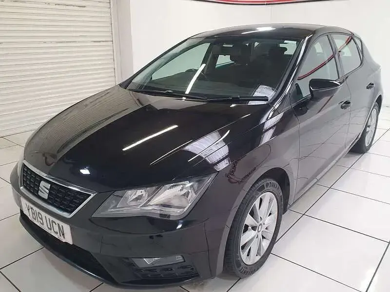 Used Seat Leon SE 115 HP (84 kW) 2019 Black Hatchback