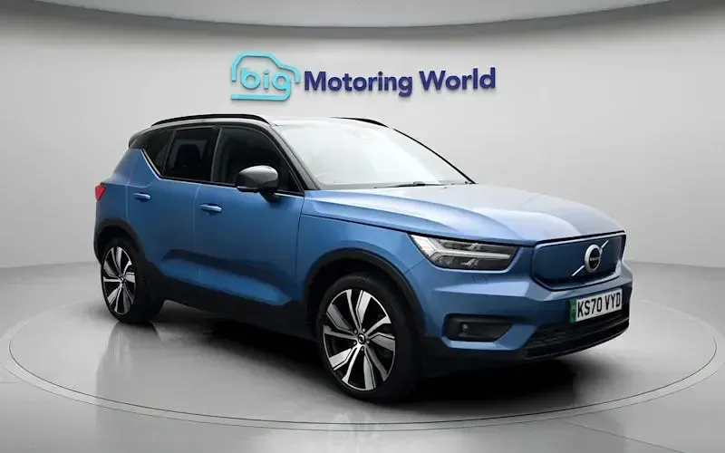 Used Volvo XC40 300 kW (408 HP) 2021 Blue SUV