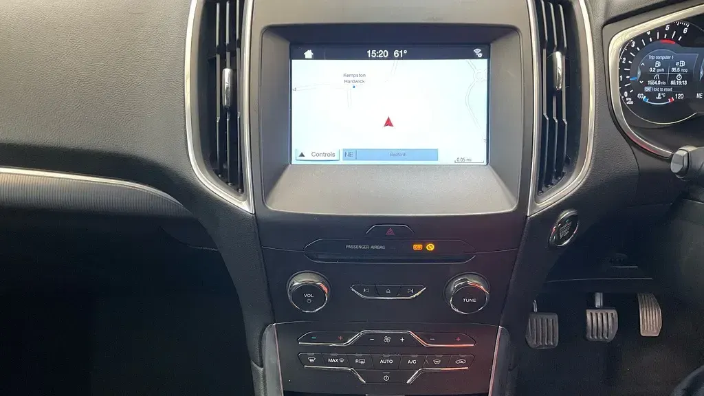 Used Ford S-MAX Titanium 180 HP (132 kW) 2016 Grey MPV