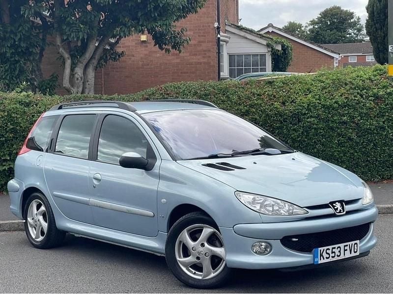 Used Peugeot 206 2004 Silver Estate