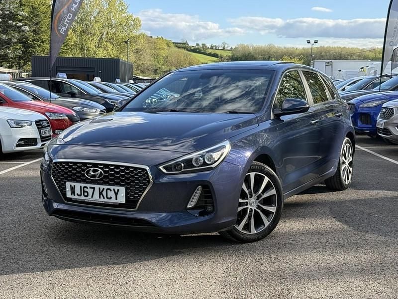 Used Hyundai i30 SE 140 HP (102 kW) 2017 Blue Hatchback
