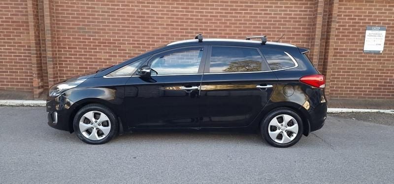 Used Kia Carens 2013 Black MPV