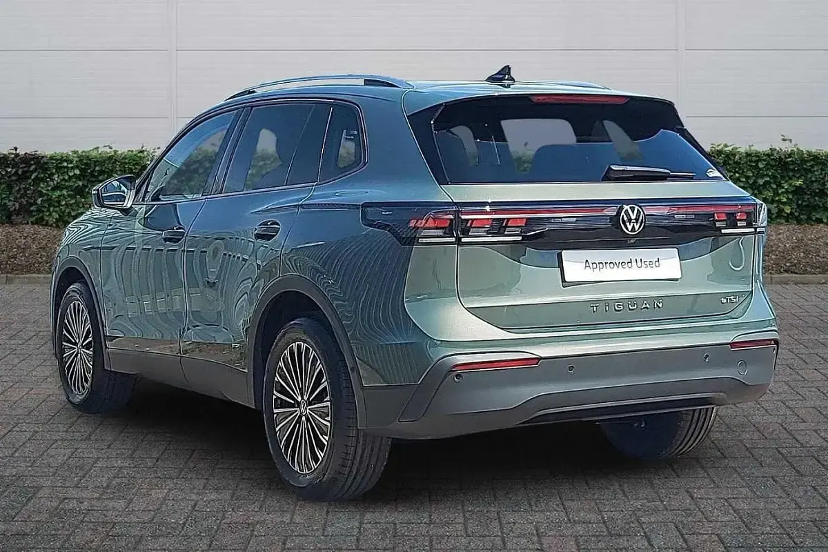 New VW Tiguan Match 150 HP (110 kW) 2026 Nightshade blue metallic SUV