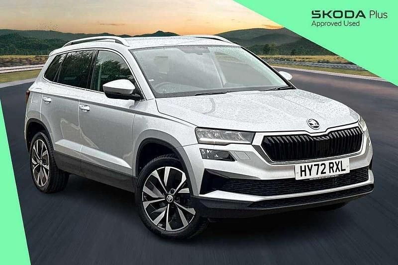Brilliant silver metallic Used 2022 Skoda Karoq SE L SUV | £20,900 (Fair price) - Image 1/4