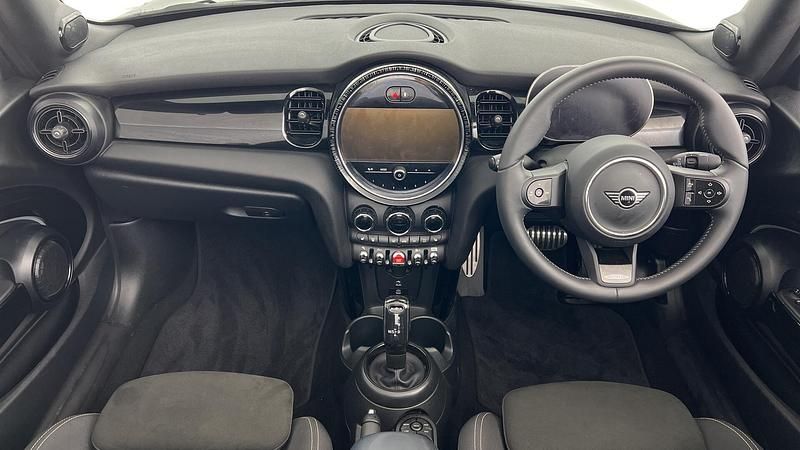 Used Mini Cooper Sport 134 HP (98 kW) 2023 Silver Hatchback