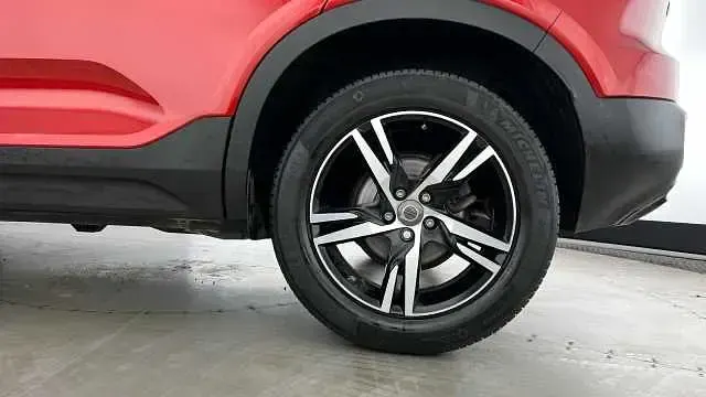 Used Volvo XC40 R-Design 161 HP (118 kW) 2022 SUV