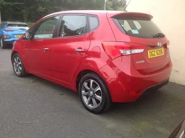Used Hyundai ix20 SE 2016 Red Hatchback