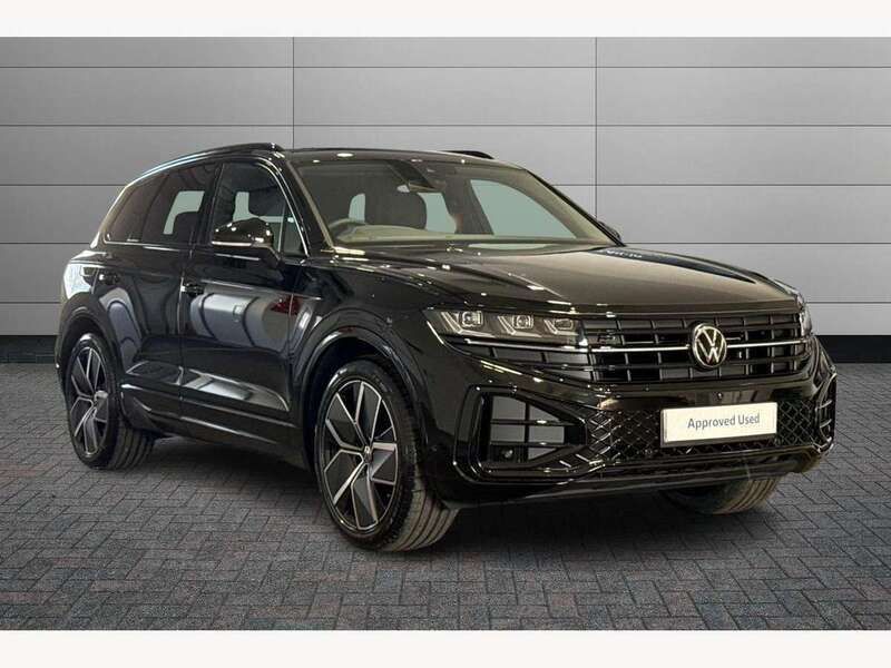 Black New 2025 VW Touareg Black Edition SUV | £63,790 (Fair price) - Image 1/4