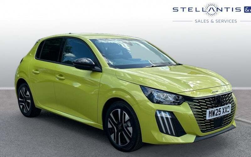 Yellow New 2025 Peugeot 208 Allure Hatchback | £16,918 (Super price) - Image 1/4