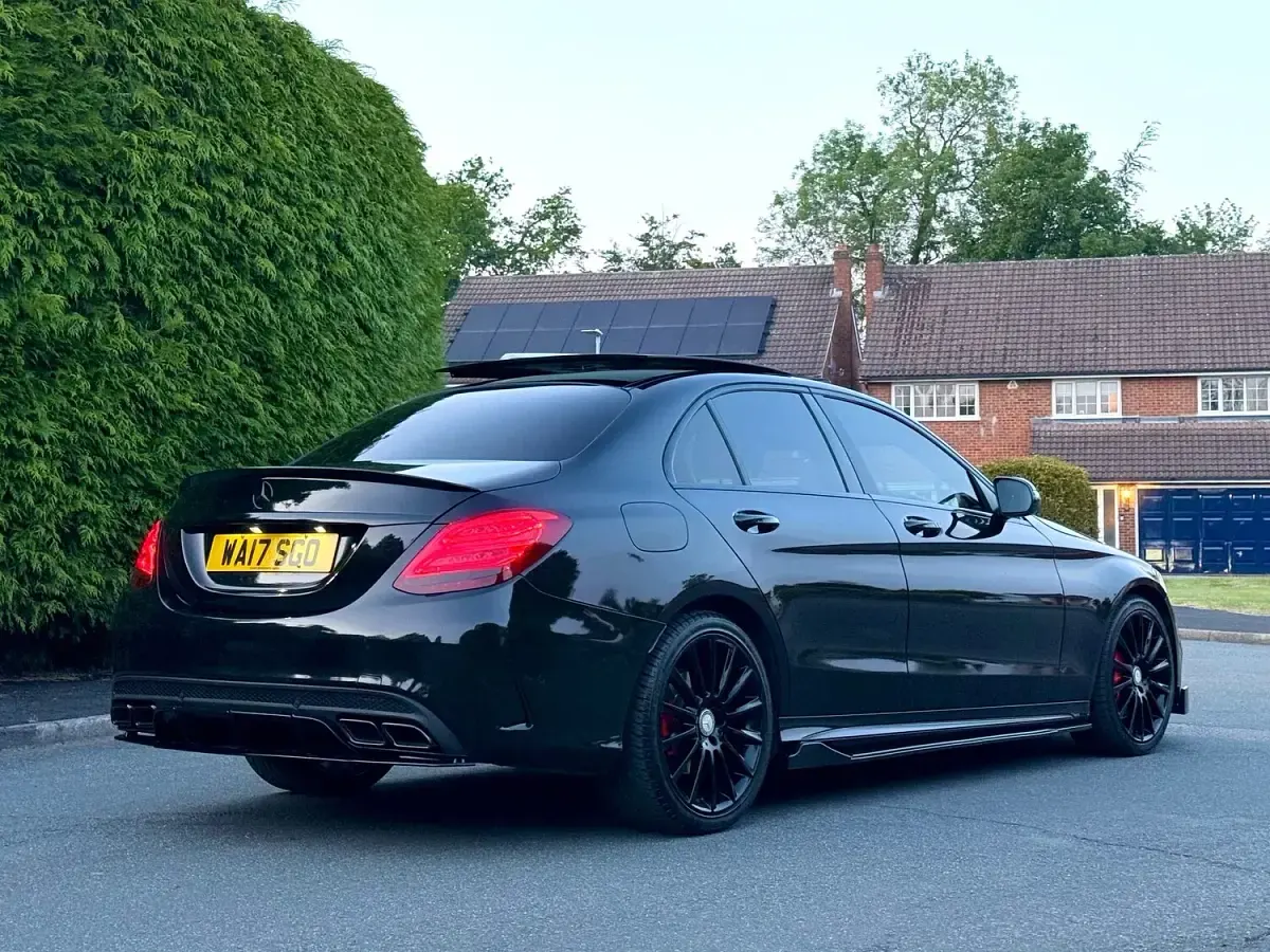 Used Mercedes C250 AMG Line Premium Plus 204 HP (150 kW) 2017 Black Sedan