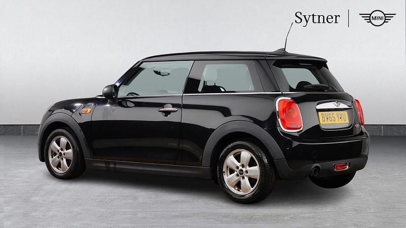 Used Mini ONE Hatch 101 HP (74 kW) 2015 Black Hatchback