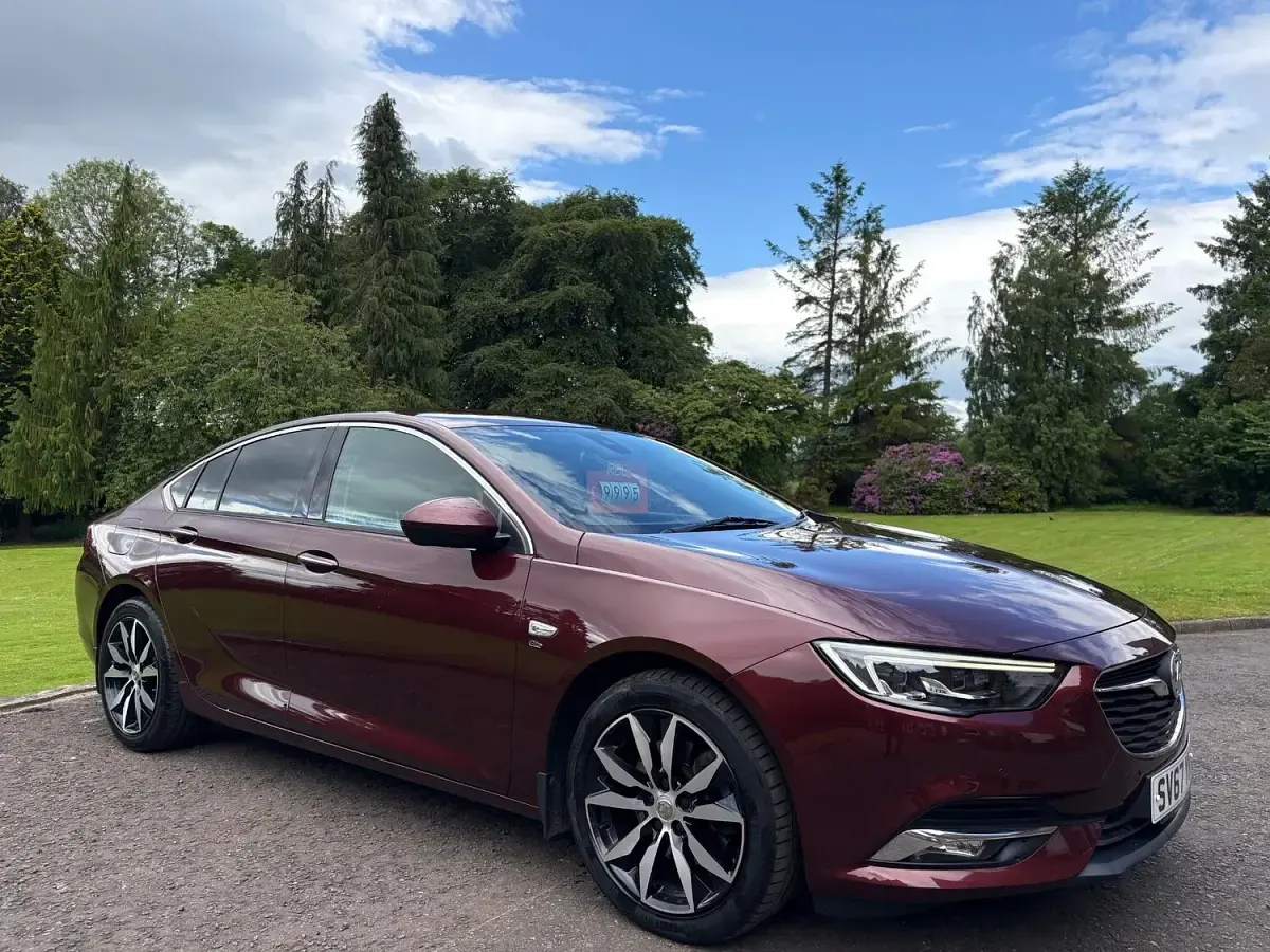Used Vauxhall Insignia Elite 2017 Red Hatchback