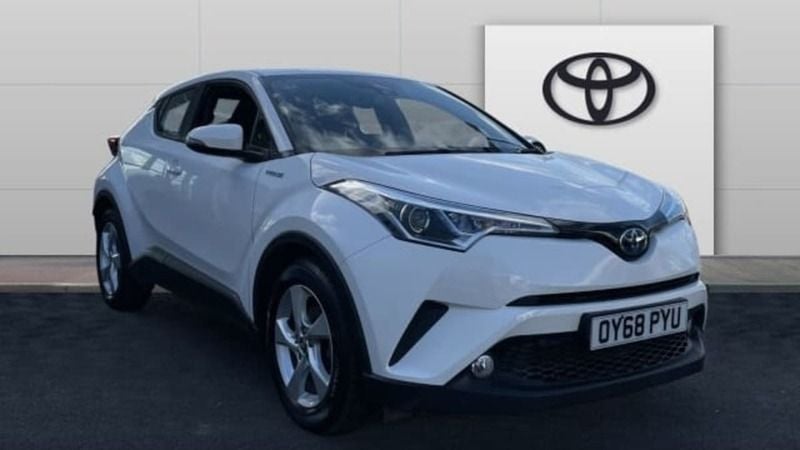 Used Toyota C-HR 122 HP (89 kW) 2018 White SUV