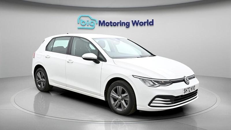 Used VW Golf VIII Life 2023 White Hatchback