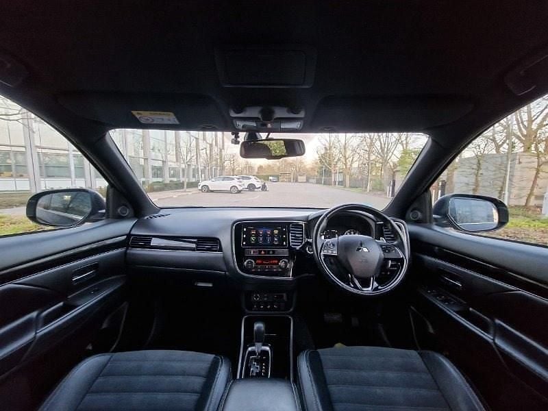 Used Mitsubishi Outlander 150 HP (110 kW) 2019 Black SUV