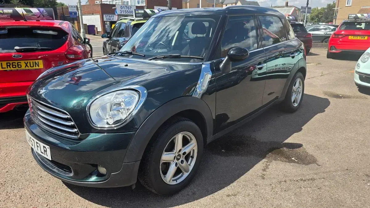 Used Mini Countryman 2013 British racing green SUV