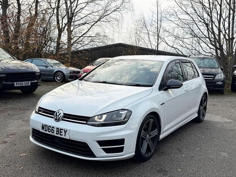 Used VW Golf VII R 2017 White Hatchback