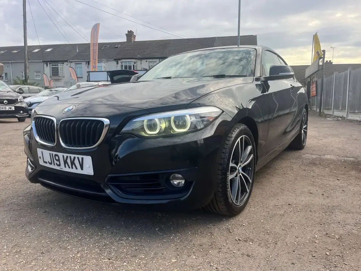 Used BMW 218 Sport Line 134 HP (98 kW) 2019 Black Coupe