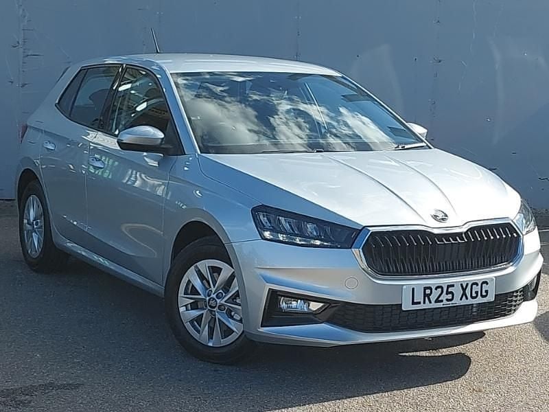Silver New 2025 Skoda Fabia SE Hatchback | £20,498 (Fair price) - Image 1/4