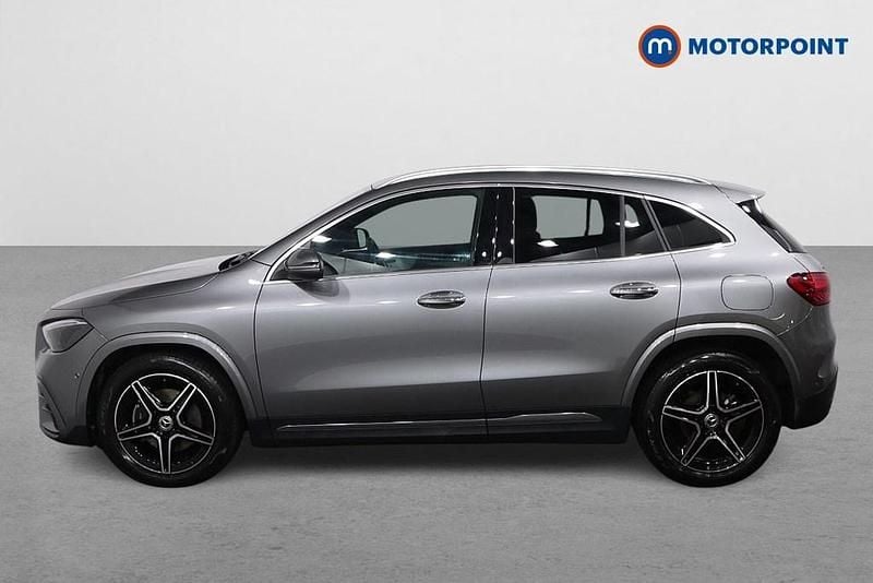 Used Mercedes GLA200 Executive 163 HP (119 kW) 2025 Grey SUV