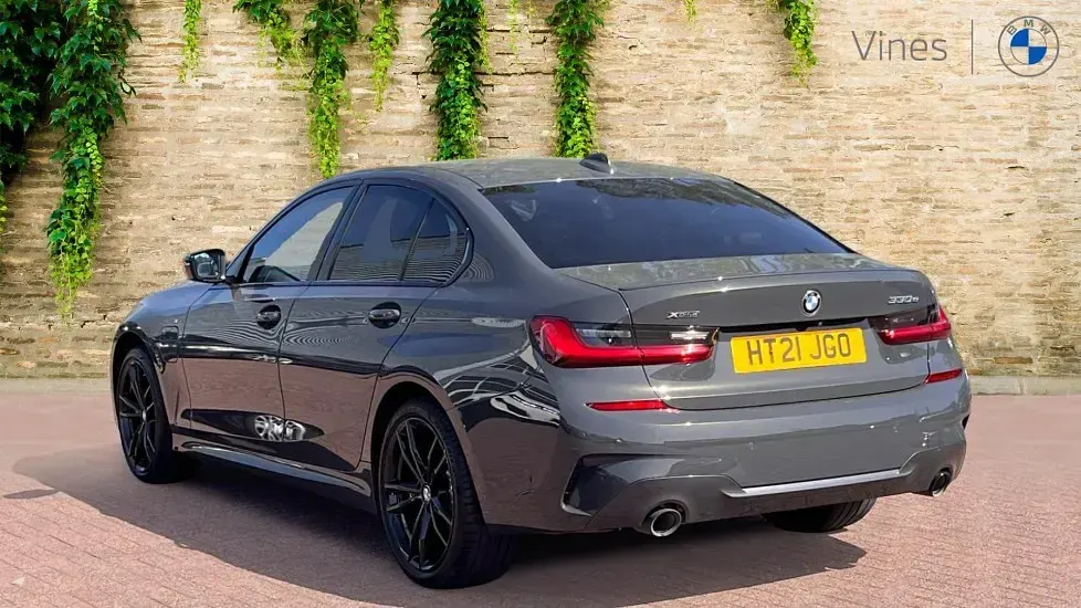 Usado BMW 330e M Sport 288 CV (211 kW) 2021 Gris