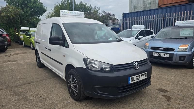 Used VW Caddy Maxi 102 HP (75 kW) 2012 White MPV