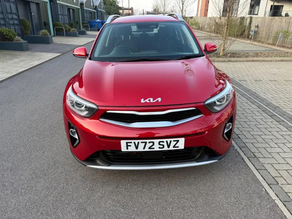 Usado Kia Stonic 2023 Vermelho SUV