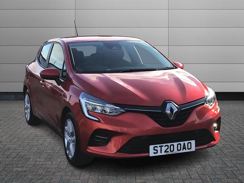 Red Used 2020 Renault Clio V Play Hatchback | £9,995 (Good price) - Image 1/1