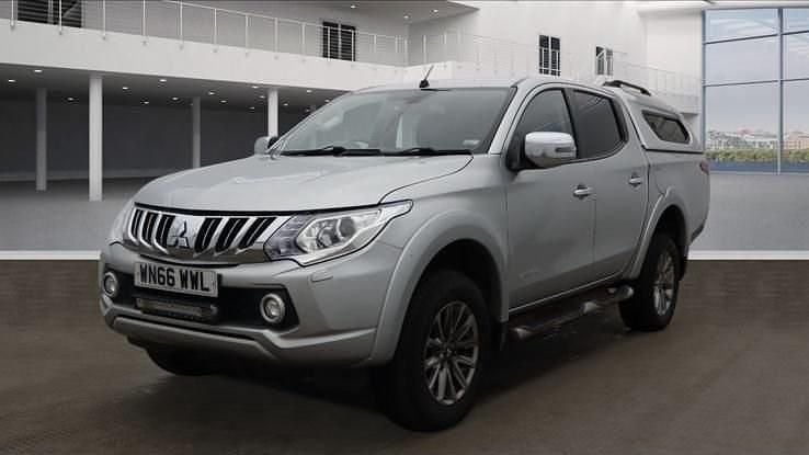 Used Mitsubishi L200 Warrior 178 HP (130 kW) 2016 Silver Pickup