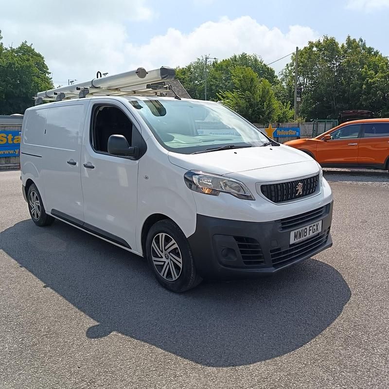 White Used 2018 Peugeot Expert S Van | £7,995 (Good price) - Image 1/4