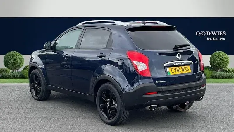 Used SsangYong Korando 178 HP (130 kW) 2018 Blue Estate