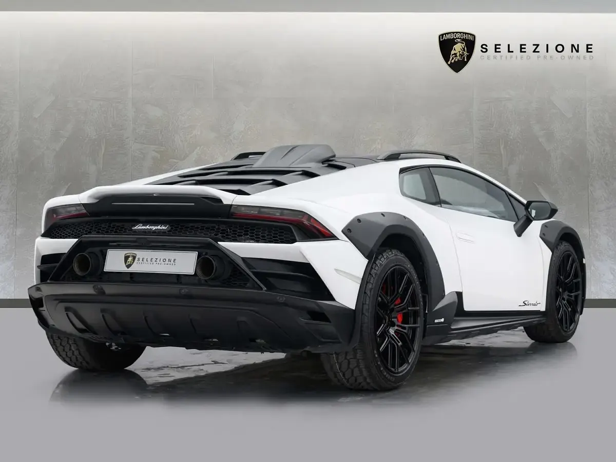 Used Lamborghini Huracán 2024 White Coupe