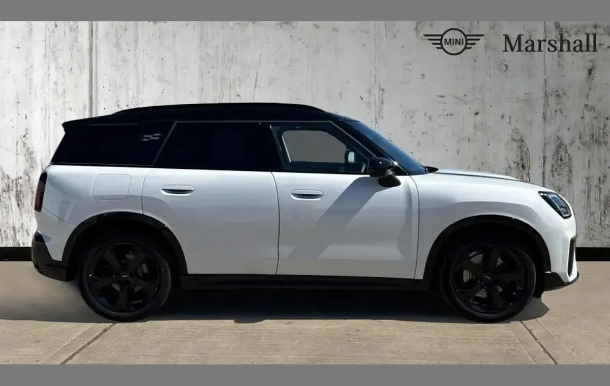 Used Mini Countryman Sport 170 HP (125 kW) 2025 White SUV