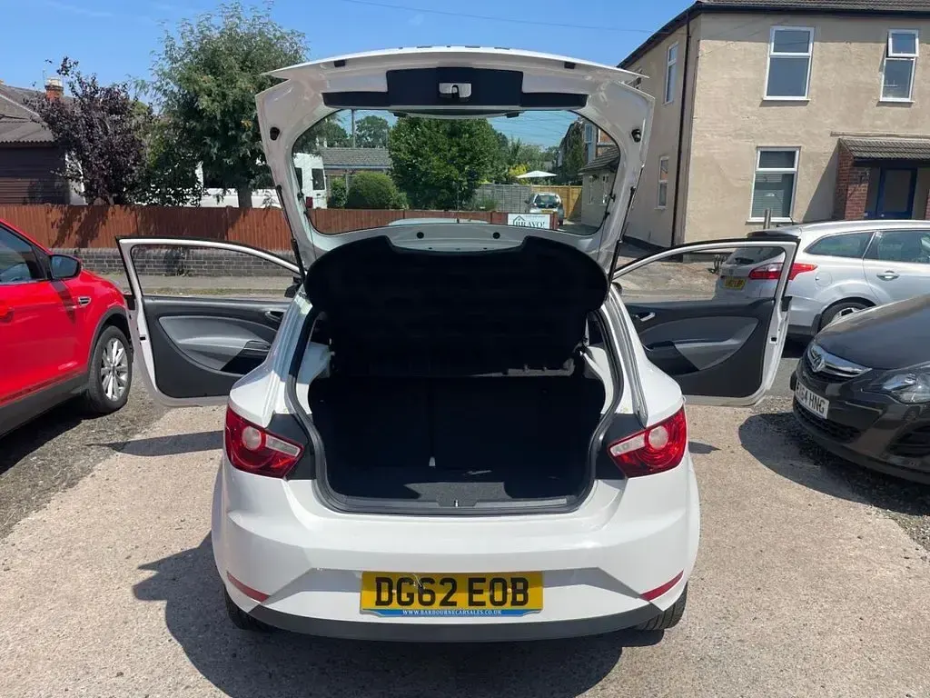 Used Seat Ibiza Sport 105 HP (77 kW) 2012 White Coupe