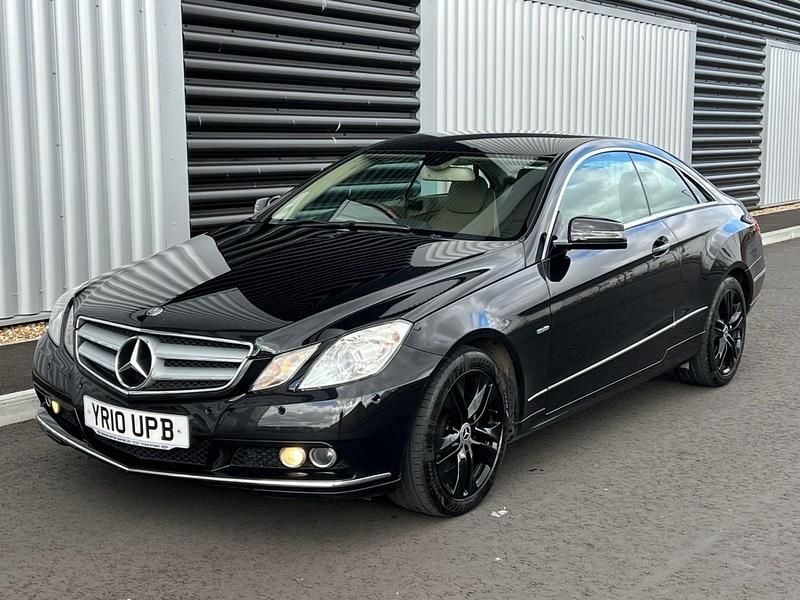 Begagnad Mercedes E350 SE 2010 Svart Sportkupé