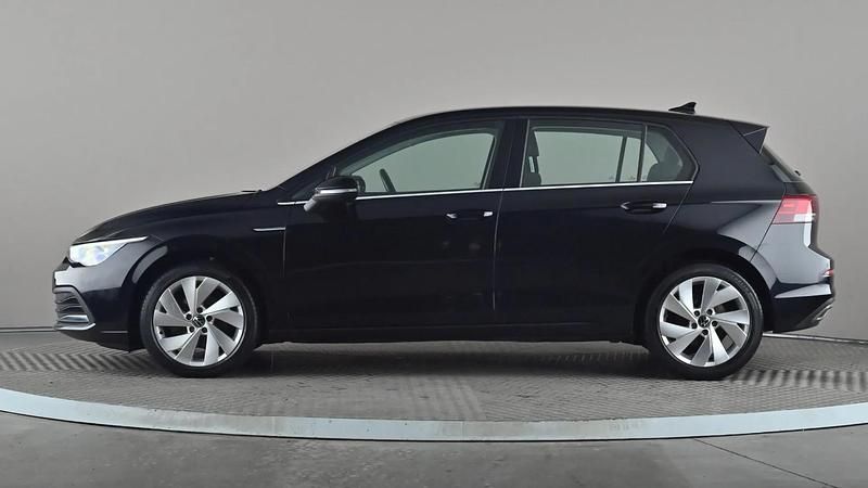 Used VW Golf VIII Style 130 HP (95 kW) 2022 Black Hatchback