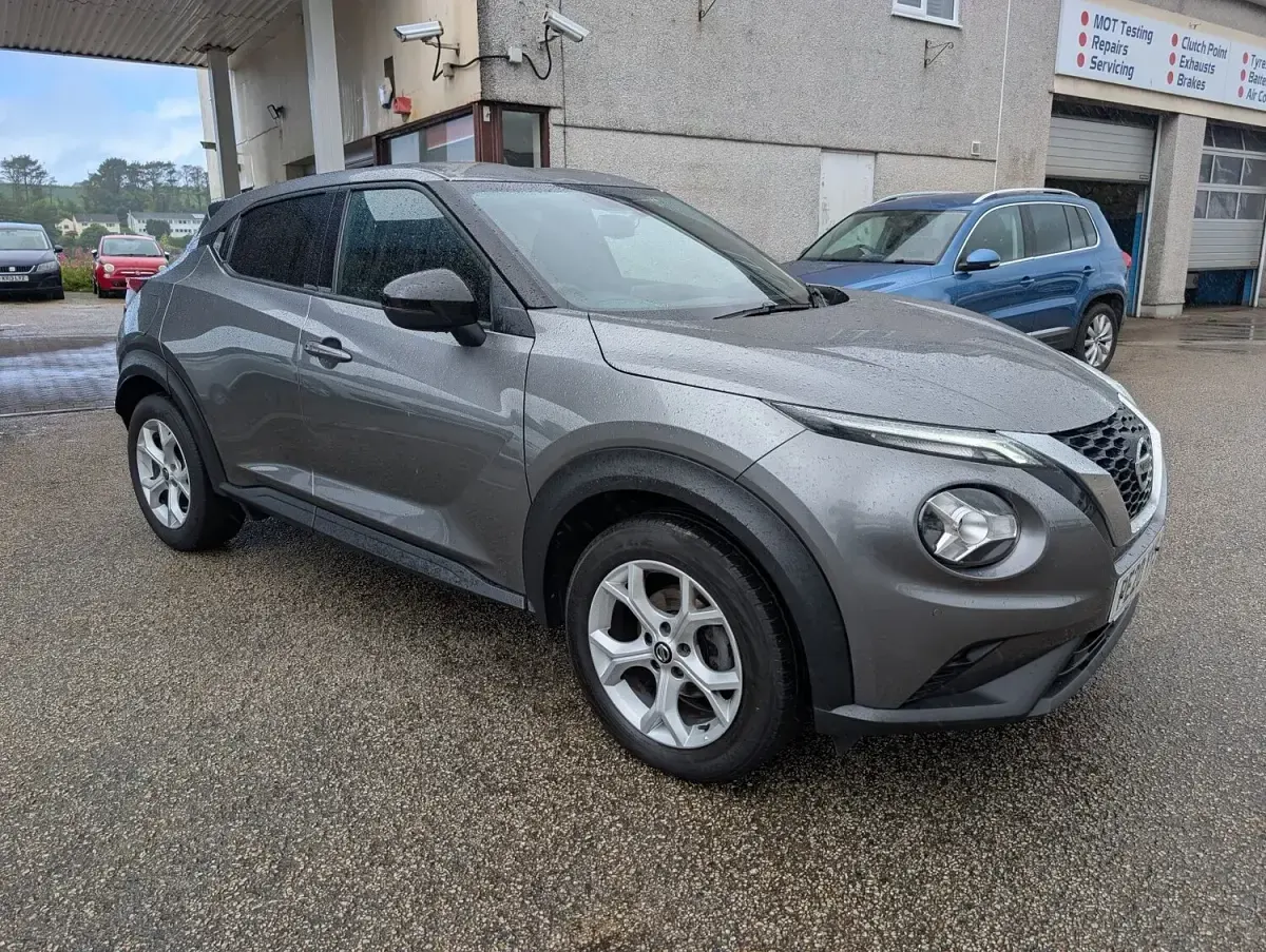 Used Nissan Juke N-Connecta 2020 Grey SUV