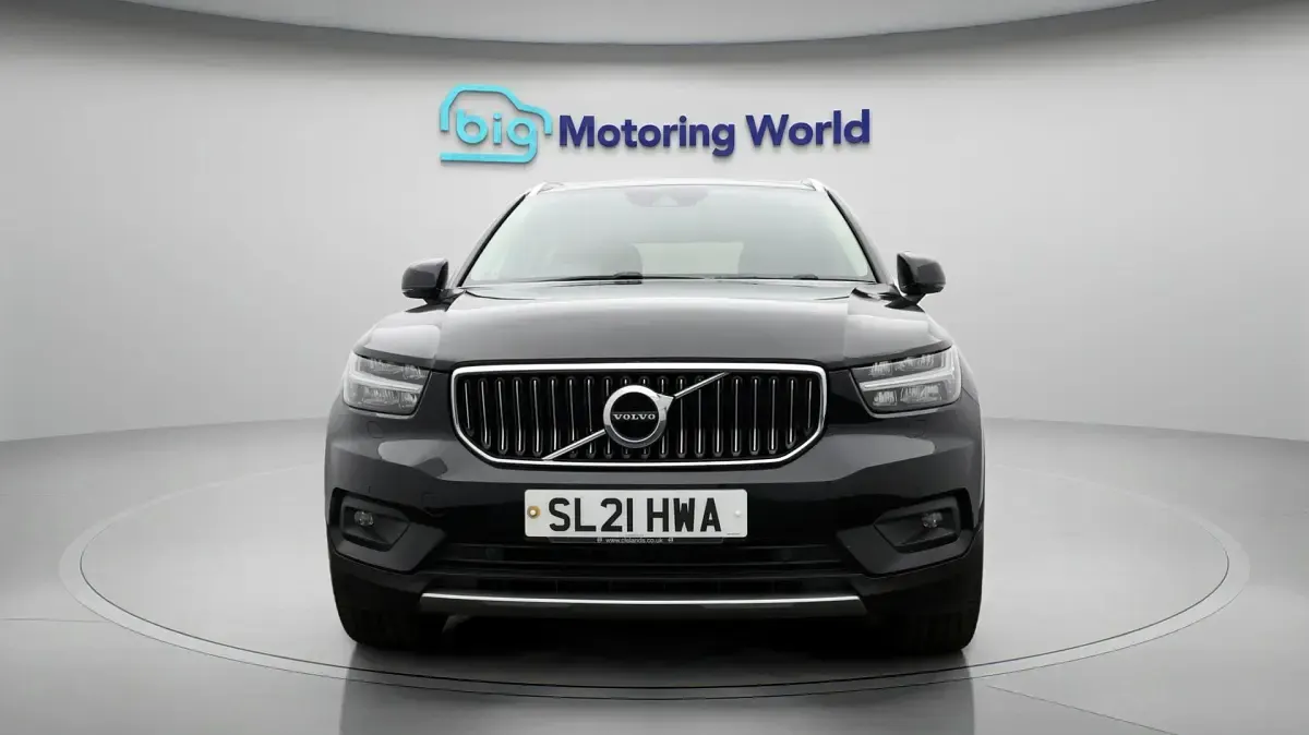 Used Volvo XC40 Inscription 197 HP (144 kW) 2021 Black SUV