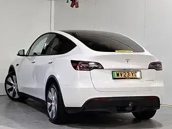 Used Tesla Model Y Long Range AWD 11 kW (15 HP) 2023 White SUV
