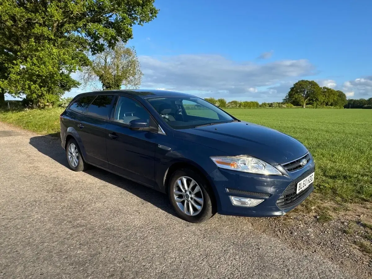 Käytetty Ford Mondeo Zetec 140 HP (102 kW) 2011 Sininen Farmari
