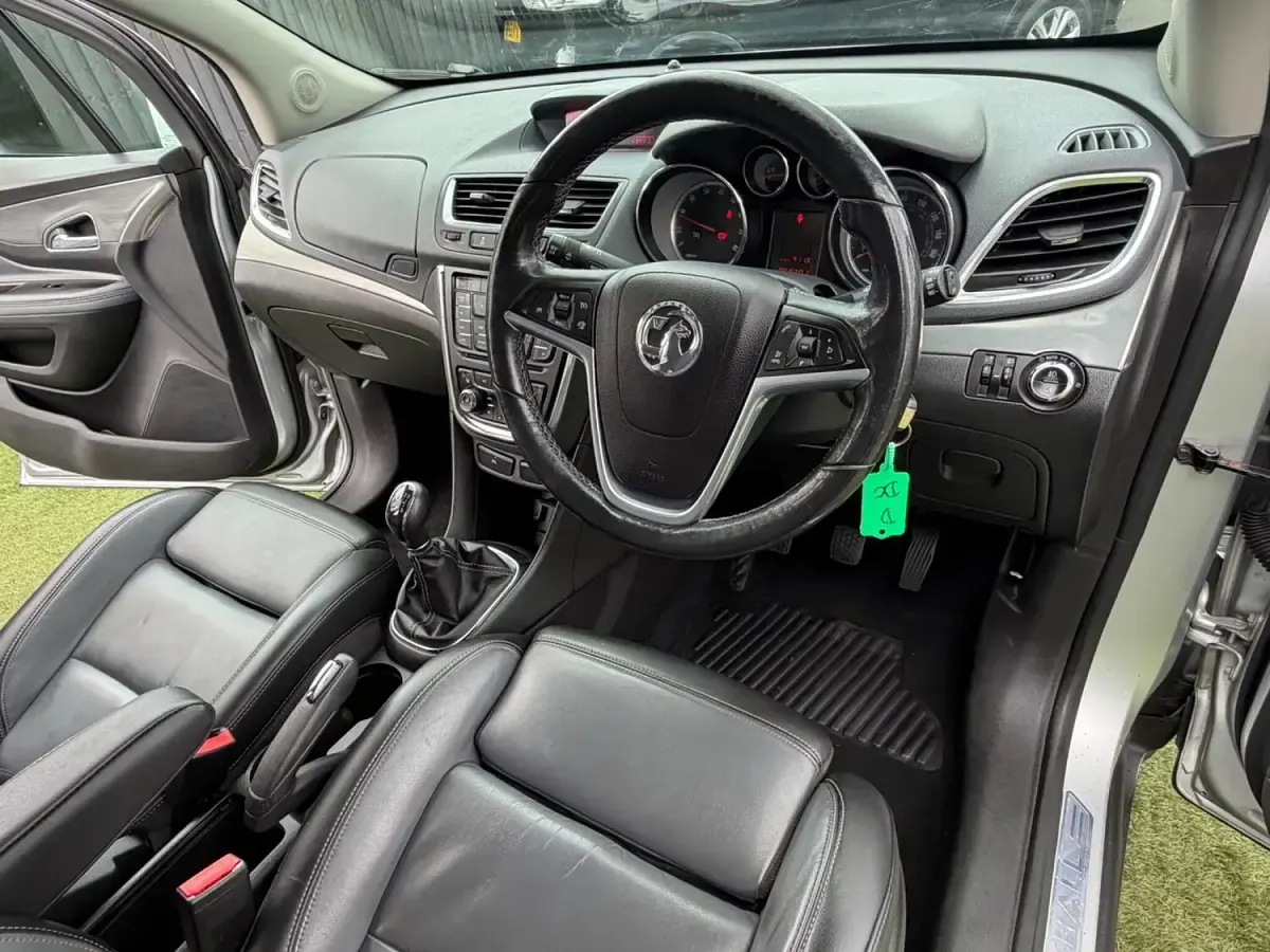 Used Vauxhall Mokka S 140 HP (102 kW) 2015 Silver SUV
