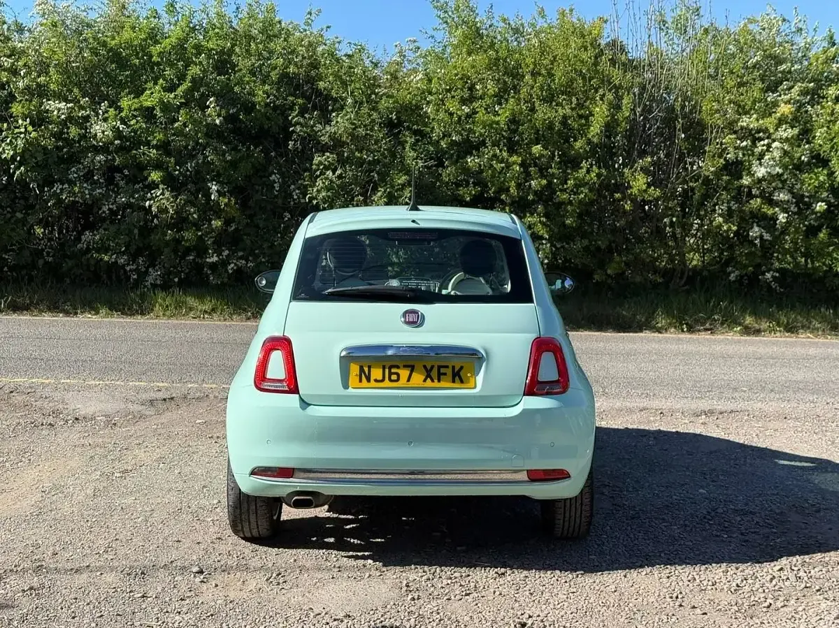 Usado Fiat 500 Lounge 69 HP (50 kW) 2017 Verde Citadino
