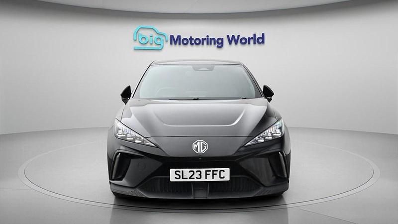 Usado MG MG4 EV Trophy 319 kW (435 HP) 2023 Citadino