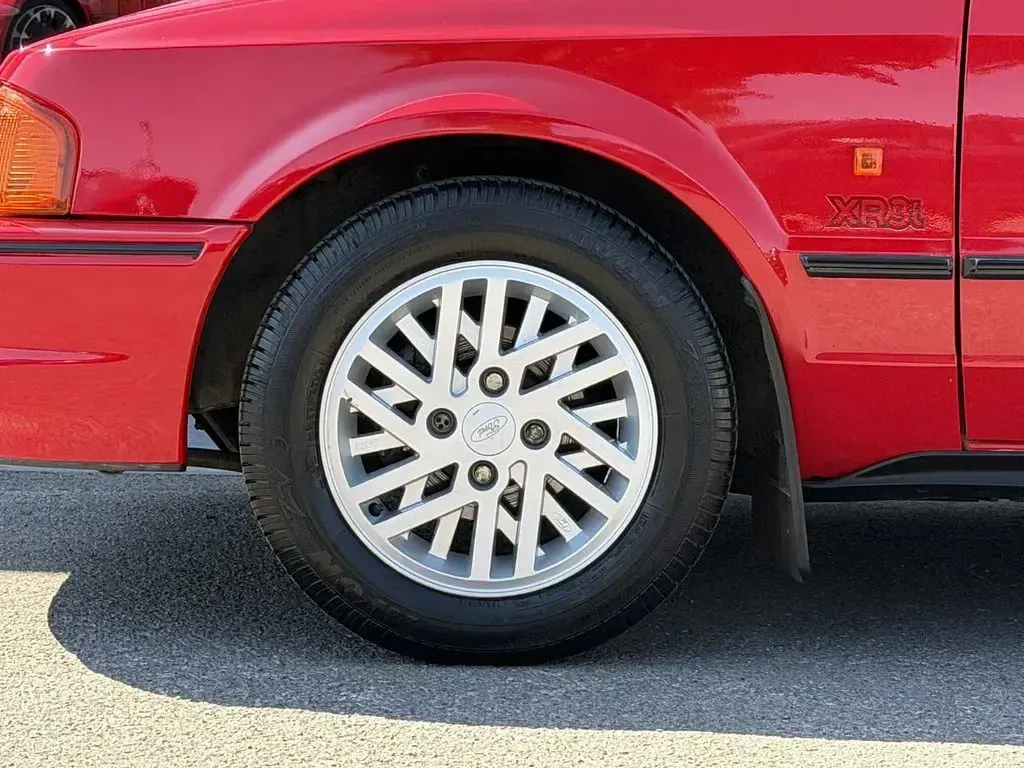 Used Ford Escort 105 HP (77 kW) 1990 Red Hatchback