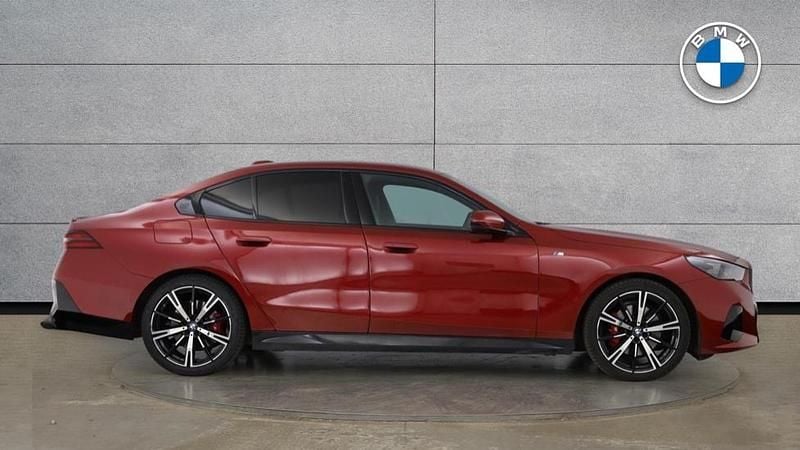Used BMW 520 M Sport 205 HP (150 kW) 2024 Red