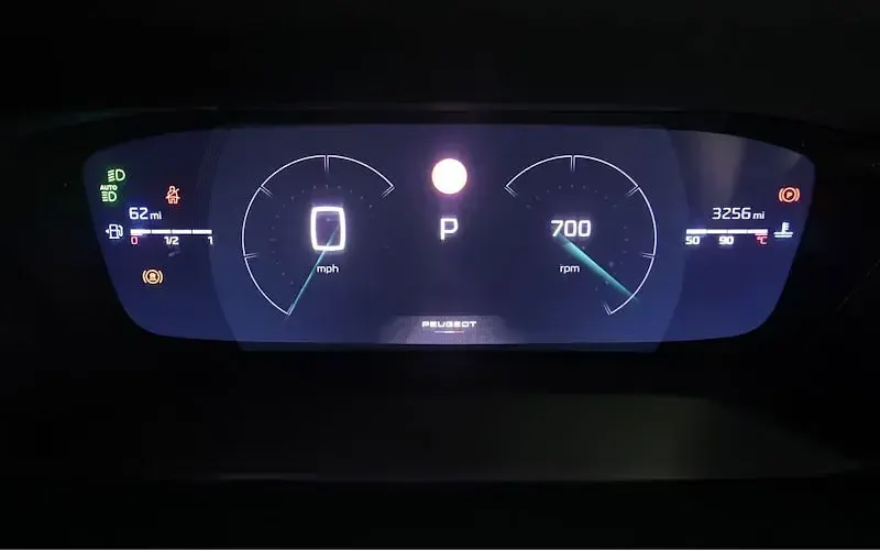 Used Peugeot 2008 GT 131 HP (96 kW) 2025 Blue SUV