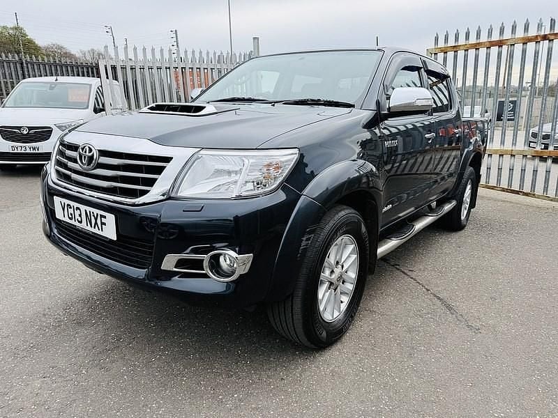 Usado Toyota HiLux 171 HP (125 kW) 2013 Cinzento Pickup